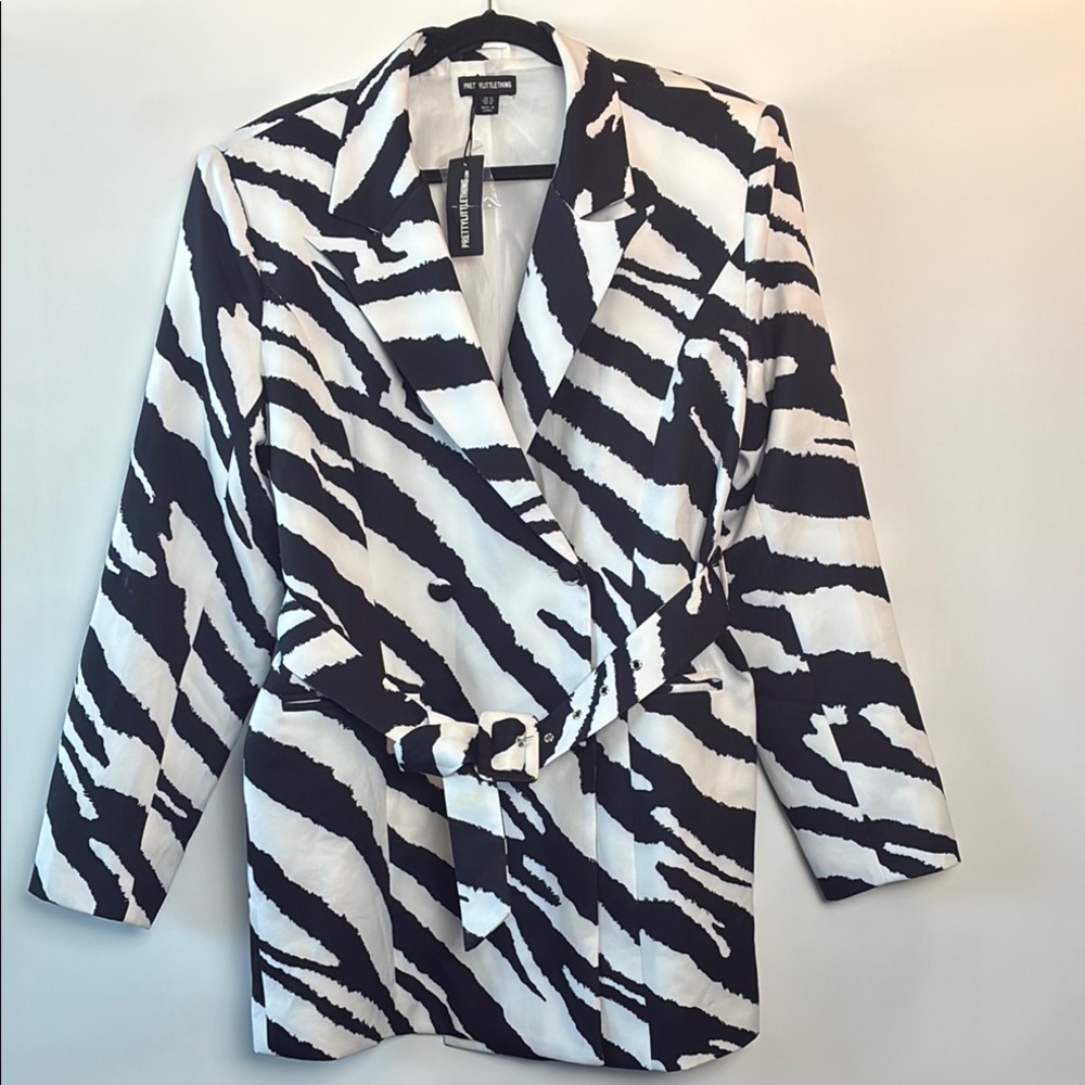 PrettyLittleThing  Zebra Print Double Breasted Blazer Jacket with Belt